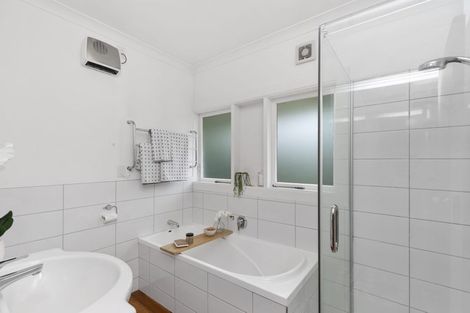 Photo of property in 45a Box Hill, Khandallah, Wellington, 6035