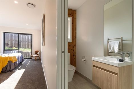 Photo of property in 17 Obelisk Street, Wanaka, 9305