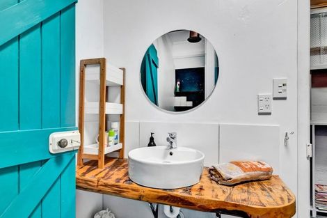 Photo of property in 20 Domett Street, Waitara, 4320