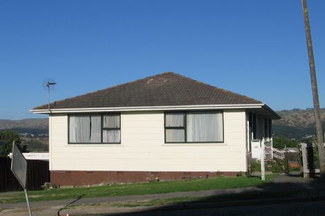 Photo of property in 20 Rangituhi Crescent, Takapuwahia, Porirua, 5022