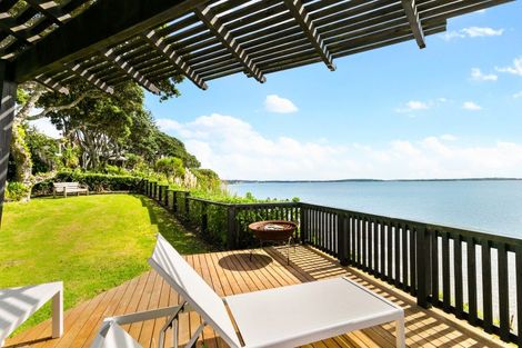 Photo of property in 66a Cliff Road, Torbay, Auckland, 0630