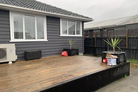 Photo of property in 100 Northcote Road, Northcote, Christchurch, 8052