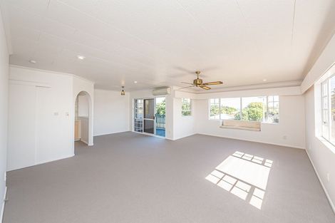 Photo of property in 156 Karaka Street, Castlecliff, Whanganui, 4501
