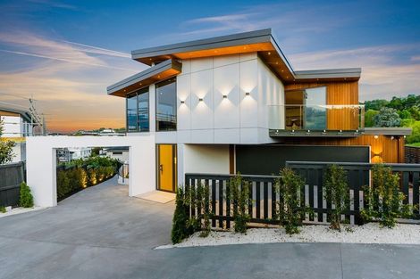 Photo of property in 31 Dunvegan Rise, East Tamaki Heights, Auckland, 2016