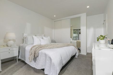 Photo of property in 8a Rarere Road, Hauraki, Auckland, 0622