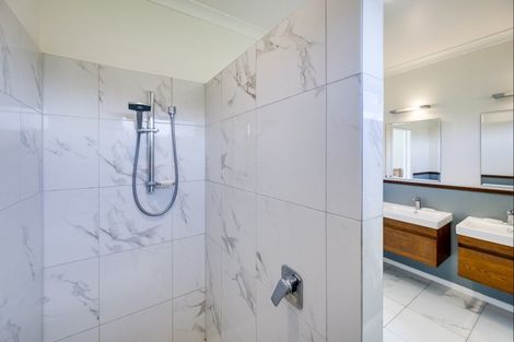 Photo of property in 23 Waipuka Road, Waimarama, Havelock North, 4294