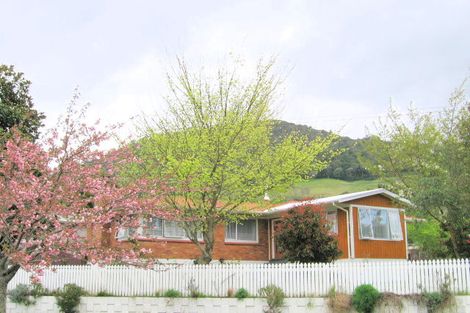 Photo of property in 5 Leslie Avenue, Western Heights, Rotorua, 3015