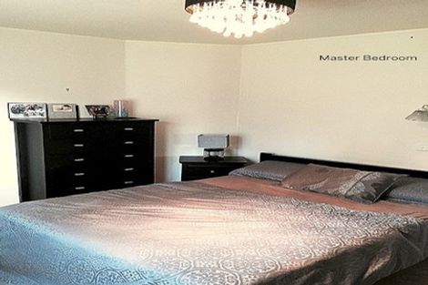 Photo of property in 363a Glenfield Road, Glenfield, Auckland, 0629