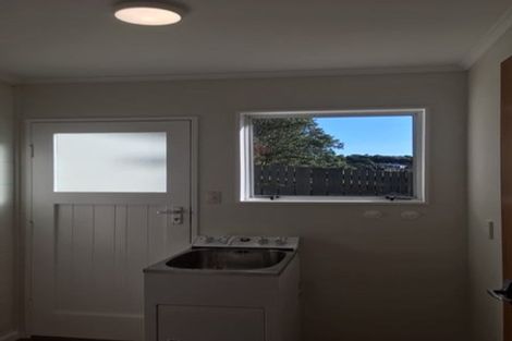 Photo of property in 58a Warwick Street, Wilton, Wellington, 6012