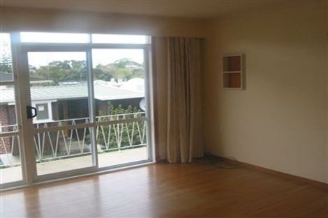 Photo of property in 7/34 Kitchener Road, Milford, Auckland, 0620