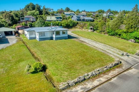 Photo of property in 14 Ahau Street, Moana, 7872