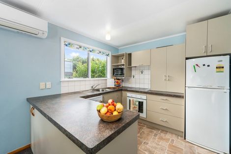 Photo of property in 6 Waugh Street, Kimbolton, 4777