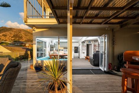 Photo of property in 52 Ames Street, Paekakariki, 5034