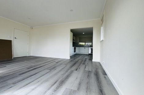 Photo of property in 75 Awaroa Road, Sunnyvale, Auckland, 0612