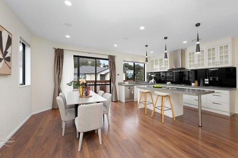Photo of property in 108 San Valentino Drive, Henderson, Auckland, 0612