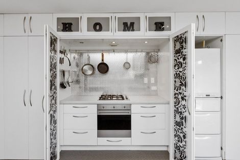 Photo of property in 6 Park Road, Greenmeadows, Napier, 4112