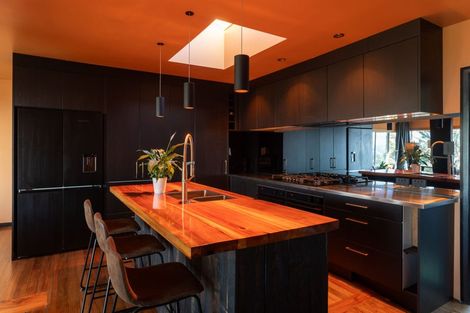 Photo of property in 70 Tosswill Road, Tahunanui, Nelson, 7011