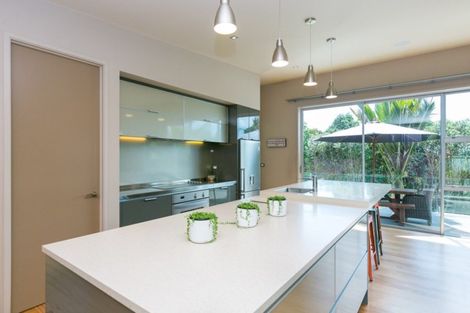 Photo of property in 22 Patterson Road, Hurworth, New Plymouth, 4371
