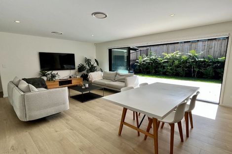 Photo of property in 7 Maraeariki Avenue, Orewa, 0931