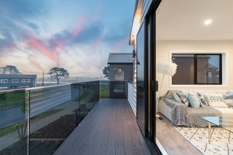 Photo of property in 45 Evergreen Parade, Rosehill, Papakura, 2113