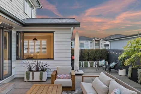 Photo of property in 9 Barque Rise, Long Bay, Auckland, 0630
