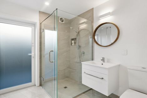 Photo of property in 112 Karewa Parade, Papamoa Beach, Papamoa, 3118