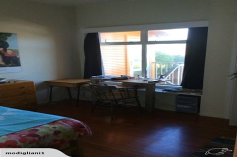 Photo of property in 19 Milne Terrace, Island Bay, Wellington, 6023