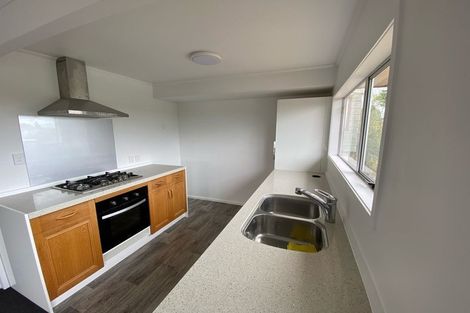 Photo of property in 27 Glen Vista Place, Bayview, Auckland, 0629