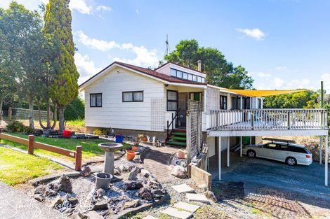 Photo of property in 16 Kaiwaka-mangawhai Road, Kaiwaka, 0975