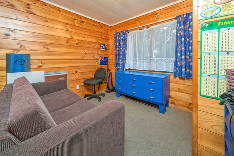 Photo of property in 2/14 Saint Annes Crescent, Wattle Downs, Auckland, 2103