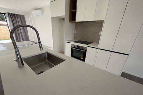 Photo of property in 4/535 Swanson Road, Ranui, Auckland, 0612