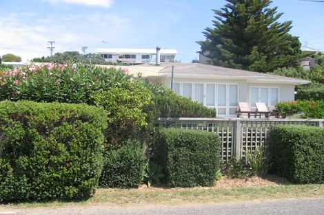 Photo of property in 6 Beach Parade, Oneroa, Waiheke Island, 1081