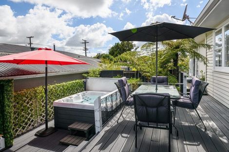 Photo of property in 76 Alexandra Street, Marton, 4710