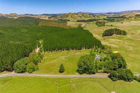 Photo of property in 2096 Masterton Stronvar Road, Stronvar, Masterton, 5890