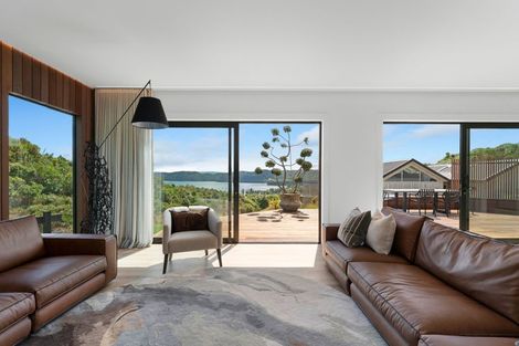 Photo of property in 11 Sparrowhawk Way, Kinloch, Taupo, 3377