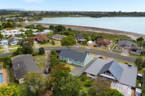 Photo of property in 26 Endeavour Avenue, Welcome Bay, Tauranga, 3112