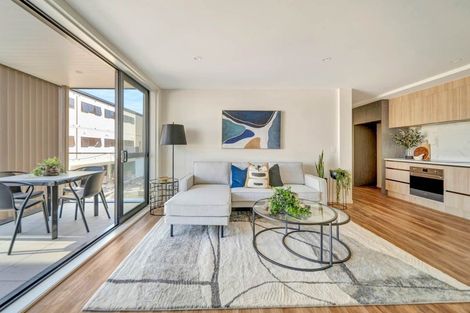 Photo of property in 1/1g Dishys Road, Flat Bush, Auckland, 2019