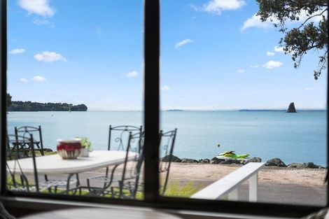 Photo of property in 12 Matakatia Parade, Matakatia, Whangaparaoa, 0930