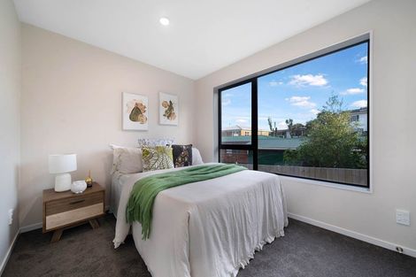 Photo of property in 8b Mason Street, New Lynn, Auckland, 0600