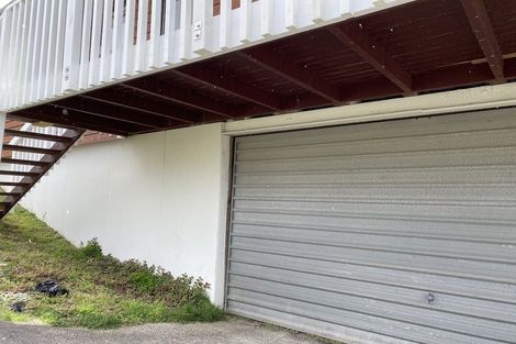 Photo of property in 2/17 Park Road, Glenfield, Auckland, 0629