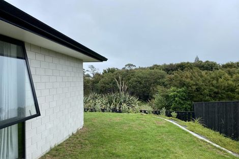 Photo of property in 19 Tahuna Minhinnick Drive, Glenbrook, Waiuku, 2681
