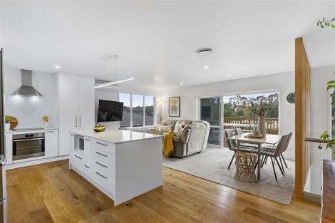 Photo of property in 80 Vandeleur Avenue, Birkdale, Auckland, 0626