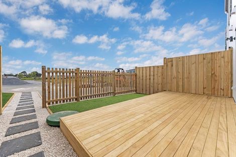 Photo of property in 53 Auranga Drive, Karaka, Papakura, 2113