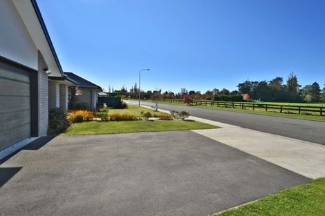 Photo of property in 10 Devlin Avenue, Rangiora, 7400