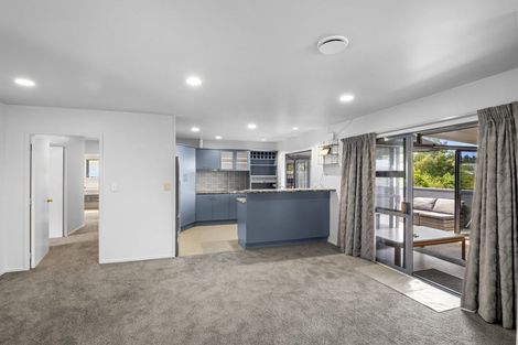 Photo of property in 1/311 Glenfield Road, Glenfield, Auckland, 0629