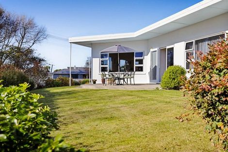 Photo of property in 15 Caplen Street, Hawera, 4610