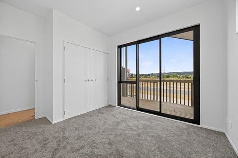 Photo of property in 12 Kaapehu Street, Karaka, 2578