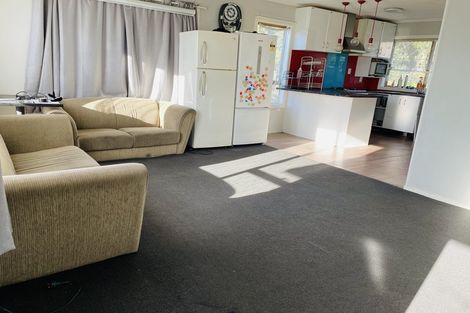 Photo of property in 302 Swanson Road, Henderson, Auckland, 0610