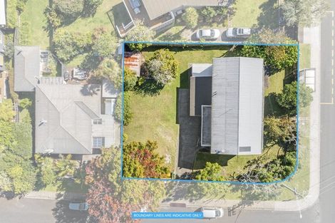 Photo of property in 222 Rangatira Road, Beach Haven, Auckland, 0626