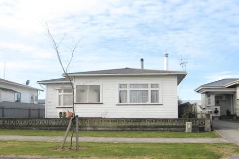 Photo of property in 810 Queen Street East, Parkvale, Hastings, 4122